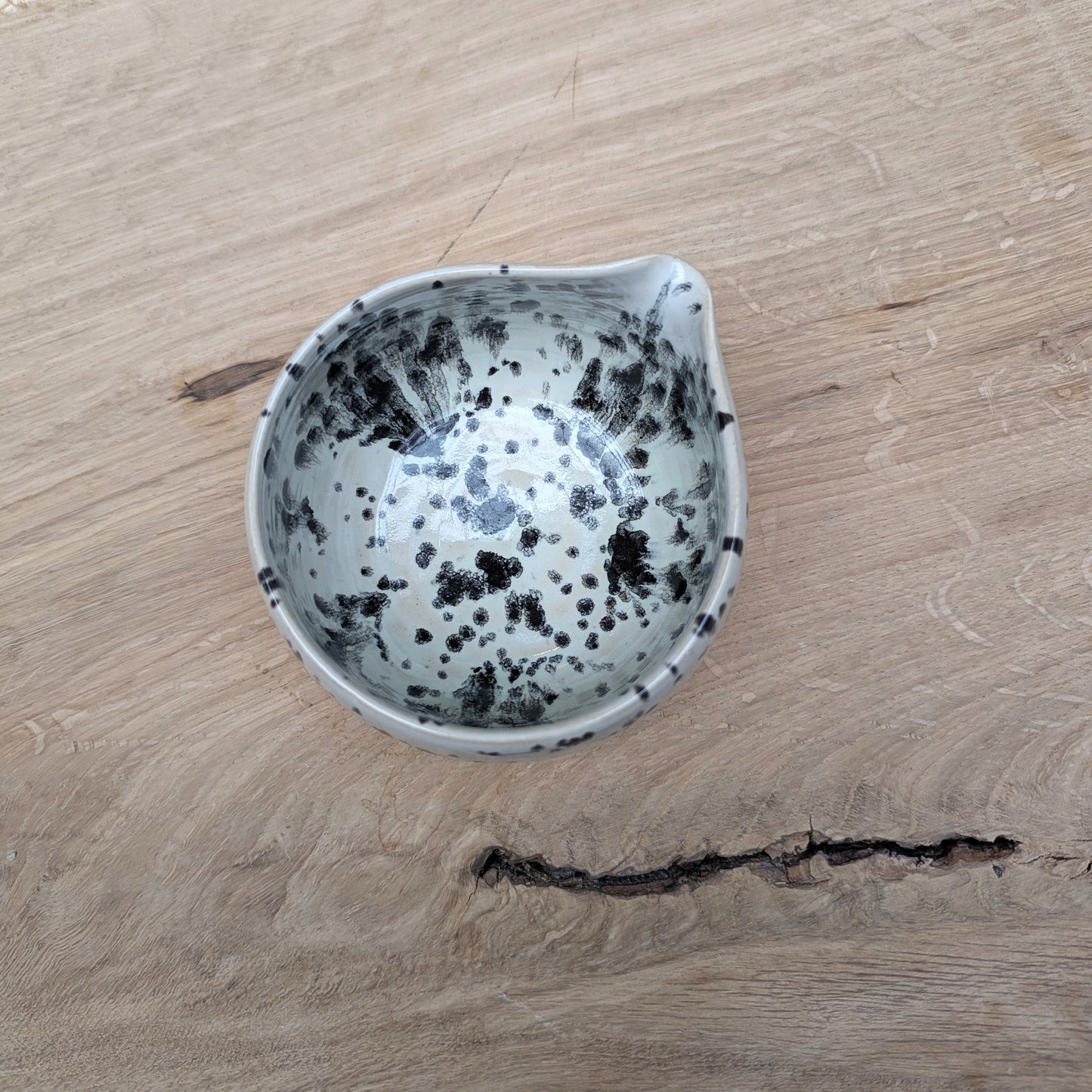 Matchaschalen mit Ausgießer